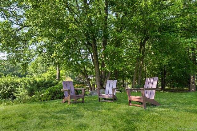 28 E Hill Road, Cortlandt Manor, NY 10567