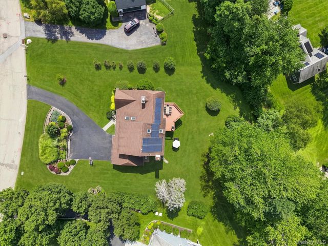 28 E Hill Road, Cortlandt Manor, NY 10567