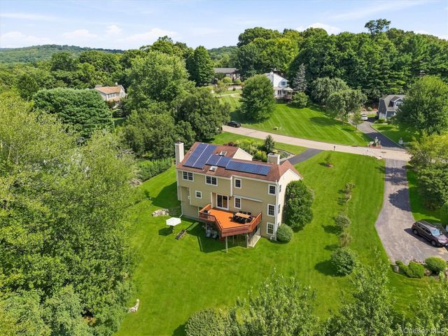 28 E Hill Road, Cortlandt Manor, NY 10567
