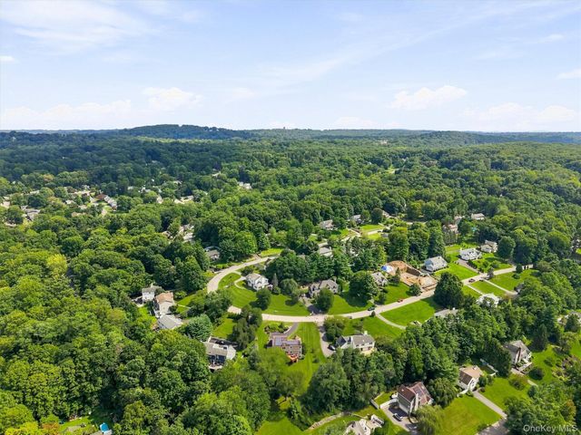 28 E Hill Road, Cortlandt Manor, NY 10567