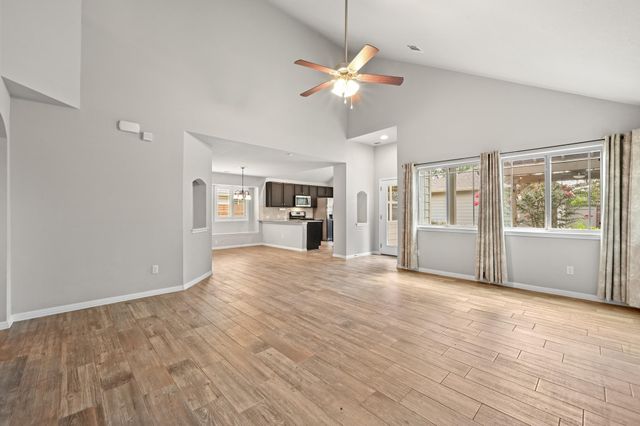 503 Stonewood LN, Buda, TX 78610