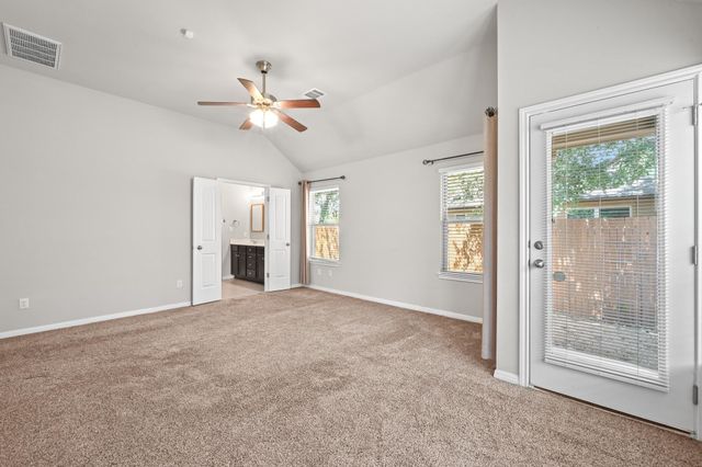 503 Stonewood LN, Buda, TX 78610