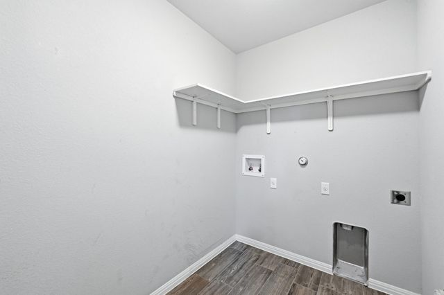 503 Stonewood LN, Buda, TX 78610