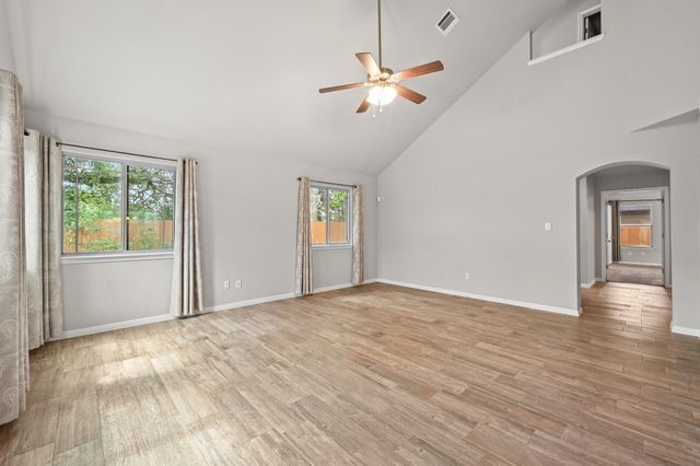 503 Stonewood LN, Buda, TX 78610