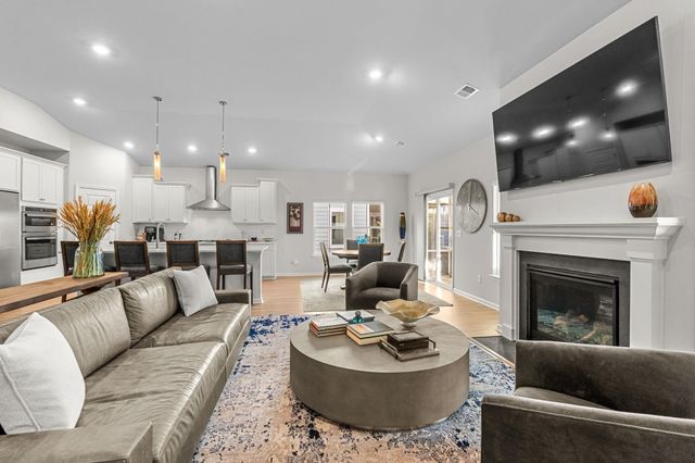 5666 Canary Island Ct., Myrtle Beach, SC 29577