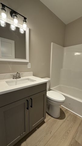 1225 N Spring St Apt A, Murfreesboro, TN 37130