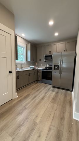 1225 N Spring St Apt A, Murfreesboro, TN 37130