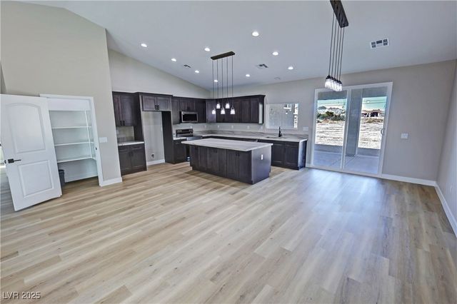 1020 Lupin Street, Pahrump, NV 89048