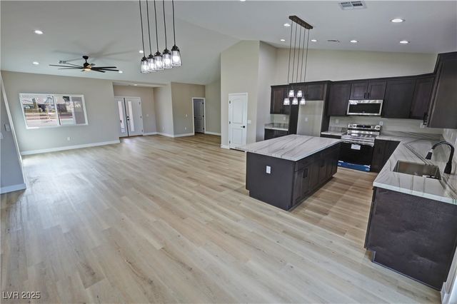 1020 Lupin Street, Pahrump, NV 89048