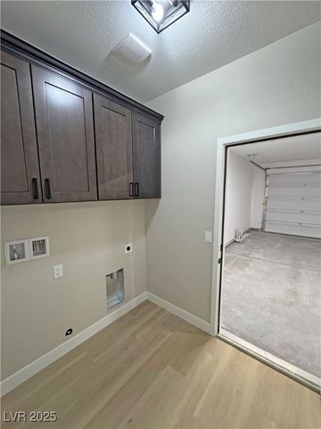 1020 Lupin Street, Pahrump, NV 89048