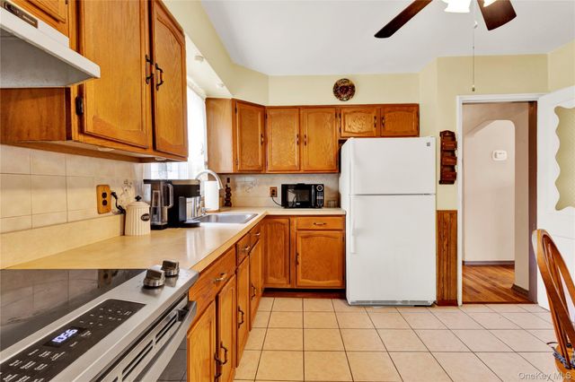 152 Foster Boulevard, North Babylon, NY 11702