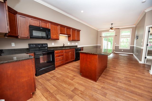 554 Wesberry Circle, Spartanburg, SC 29301