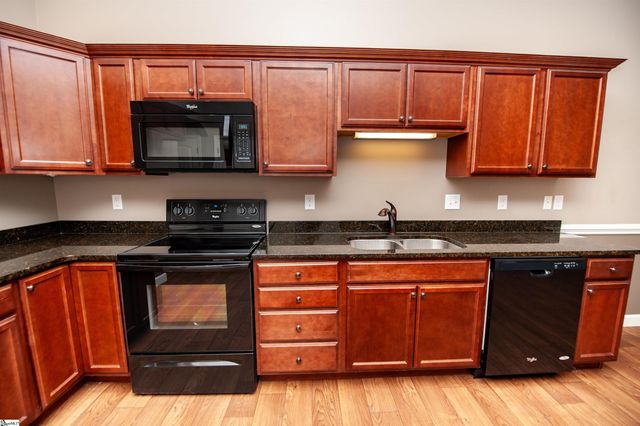554 Wesberry Circle, Spartanburg, SC 29301