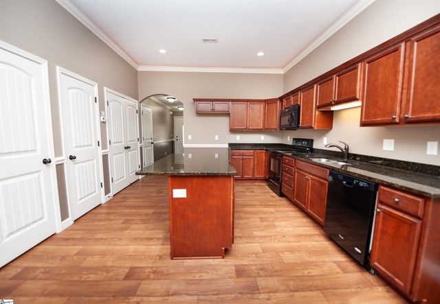 554 Wesberry Circle, Spartanburg, SC 29301