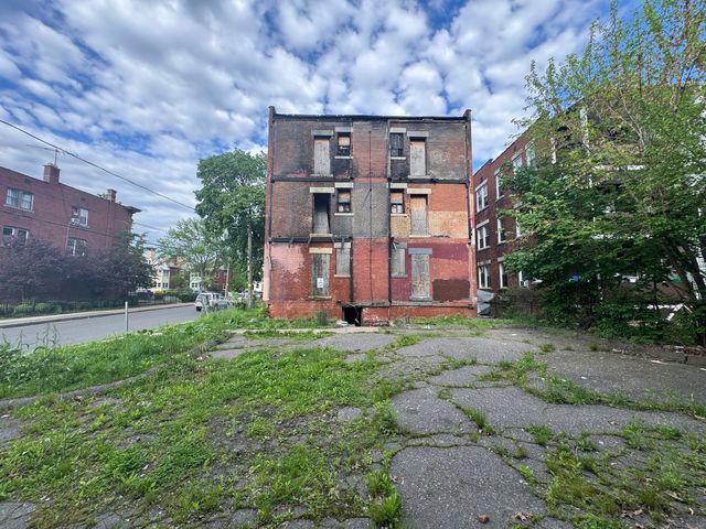 435 Wethersfield Avenue, Hartford, CT 06114