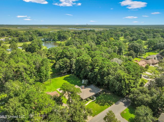 1412 Cotita Drive, Gautier, MS 39553