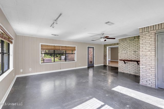 1412 Cotita Drive, Gautier, MS 39553
