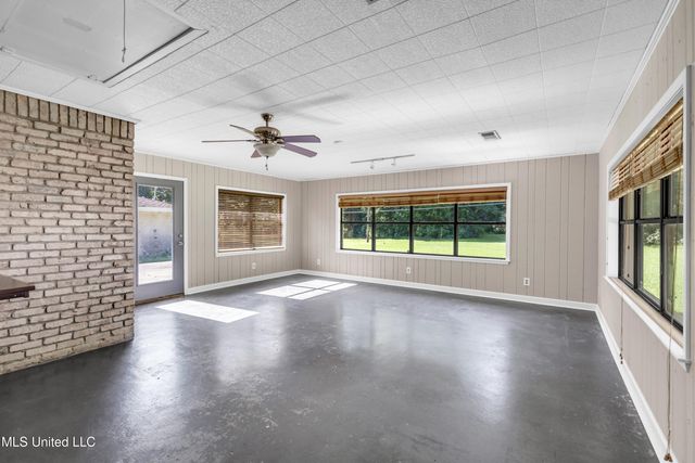 1412 Cotita Drive, Gautier, MS 39553