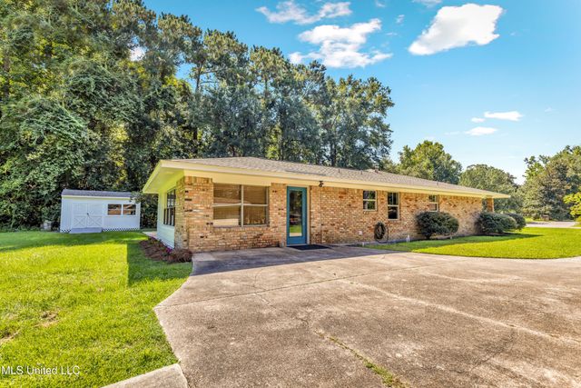 1412 Cotita Drive, Gautier, MS 39553