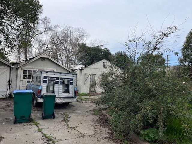 715 S Shasta Ave, Stockton, CA 95205