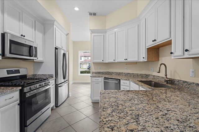 180 Canyon Trl, St Augustine, FL 32086