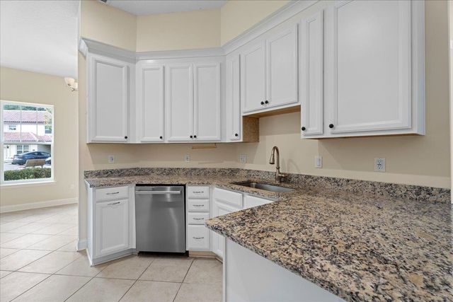 180 Canyon Trl, St Augustine, FL 32086