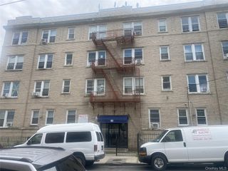 90 Saint Andrews Place, Yonkers, NY 10705