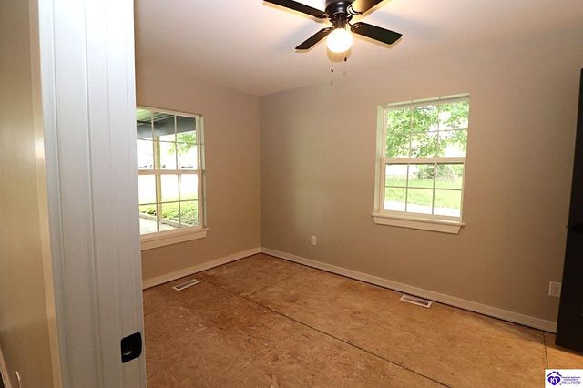 105 Hayward Road, Vine Grove, KY 40175
