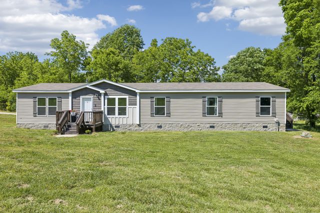 8079 Golf Club Rd, Mount Pleasant, TN 38474