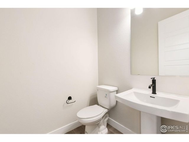 1633 Winter Glow Dr, Windsor, CO 80550