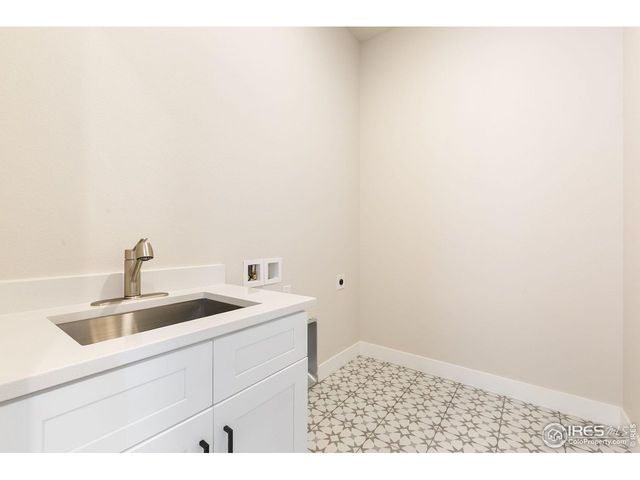 1633 Winter Glow Dr, Windsor, CO 80550