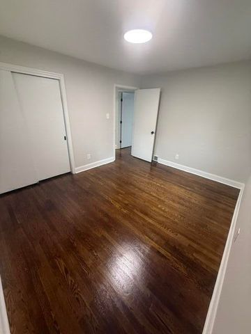 917 Holly Springs Drive, Lexington, KY 40504