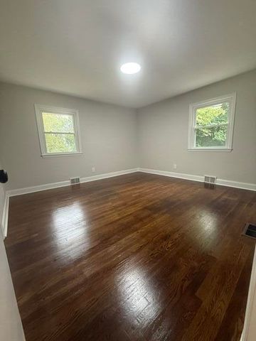 917 Holly Springs Drive, Lexington, KY 40504