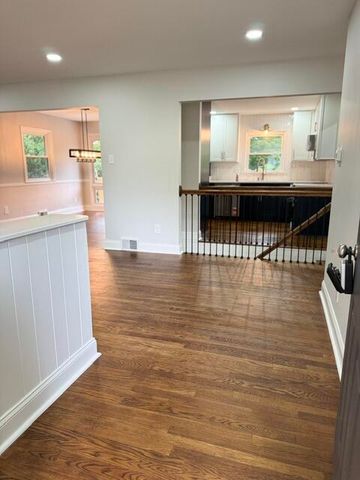 917 Holly Springs Drive, Lexington, KY 40504
