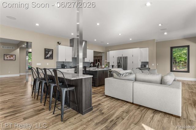 5029 Forest Valley Drive, Clarkston, MI 48348