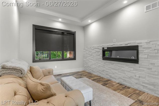 5029 Forest Valley Drive, Clarkston, MI 48348