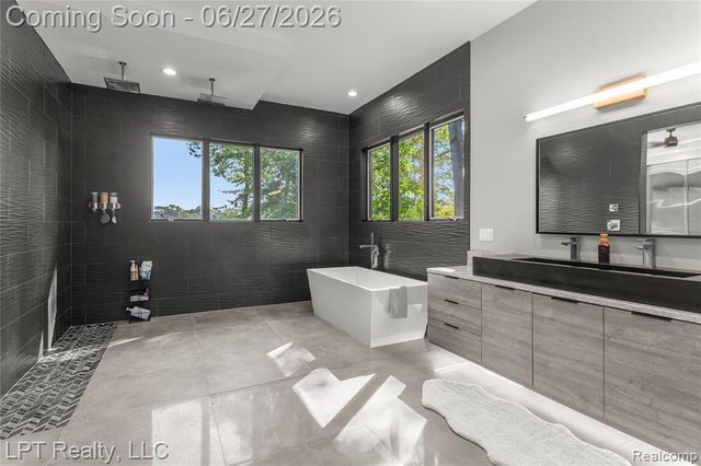 5029 Forest Valley Drive, Clarkston, MI 48348