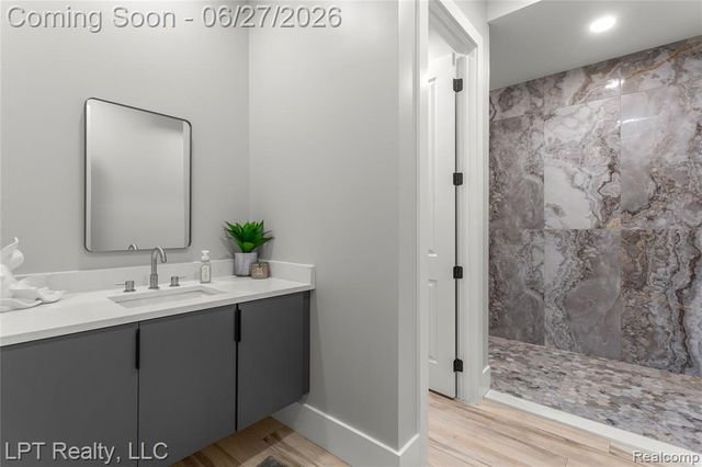 5029 Forest Valley Drive, Clarkston, MI 48348