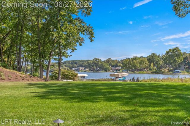 5029 Forest Valley Drive, Clarkston, MI 48348