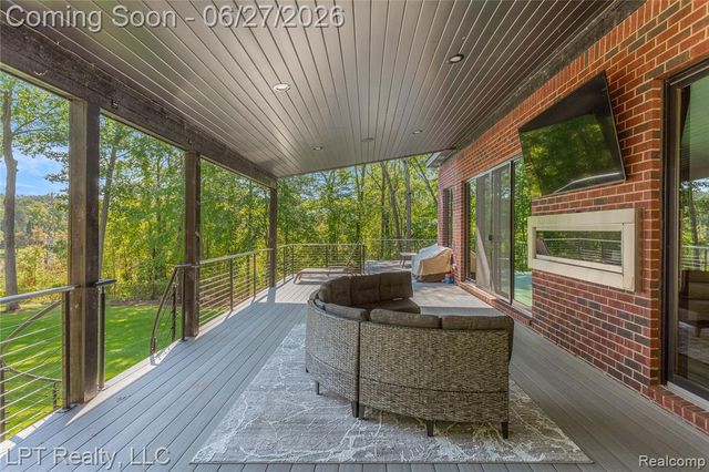 5029 Forest Valley Drive, Clarkston, MI 48348