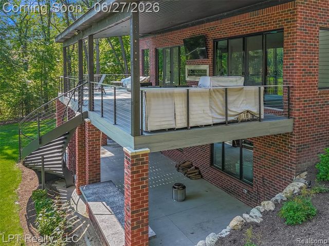 5029 Forest Valley Drive, Clarkston, MI 48348