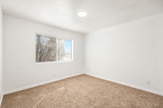 513 53rd Street SW, Albuquerque, NM 87105