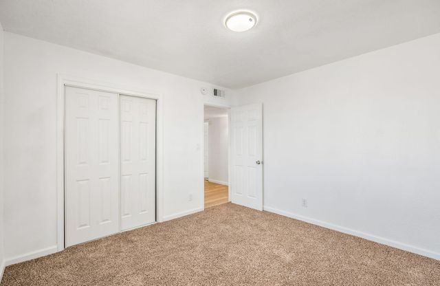 513 53rd Street SW, Albuquerque, NM 87105