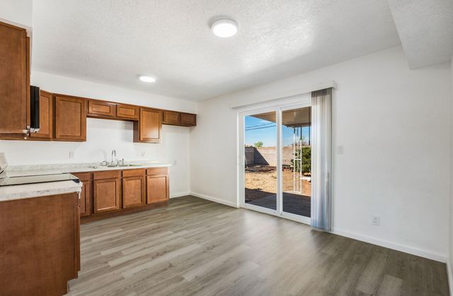 513 53rd Street SW, Albuquerque, NM 87105