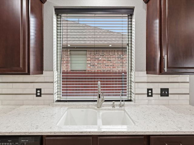 217 Cox Drive, Fate, TX 75087