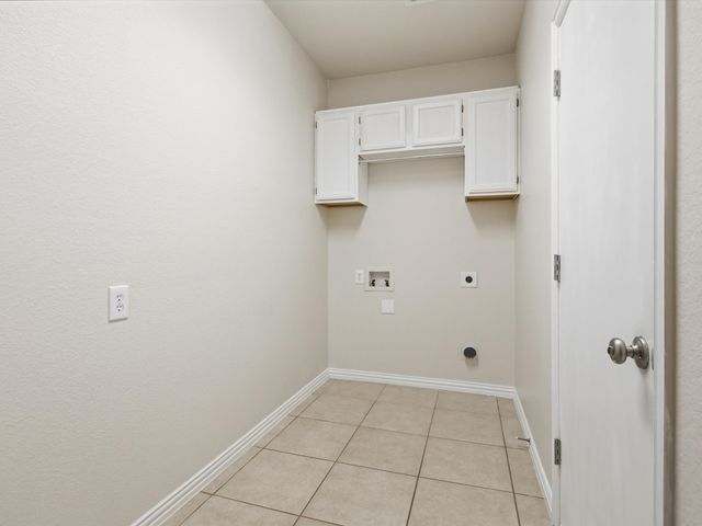 217 Cox Drive, Fate, TX 75087