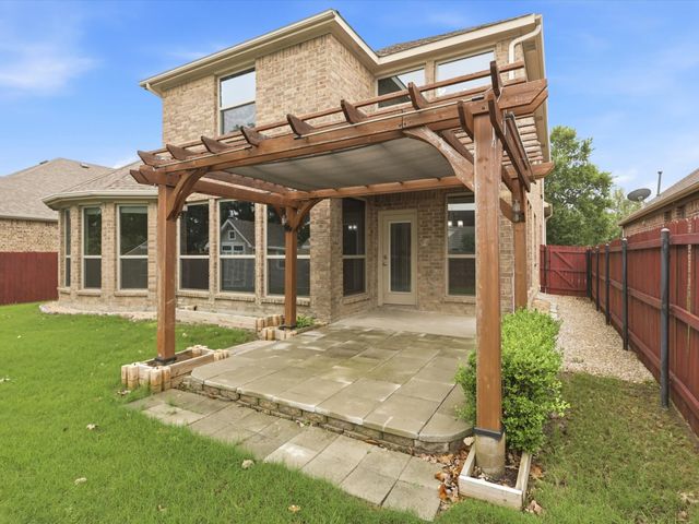 217 Cox Drive, Fate, TX 75087