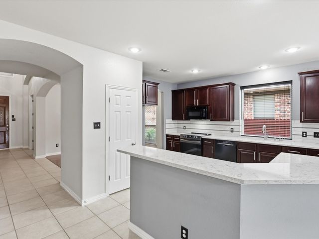 217 Cox Drive, Fate, TX 75087