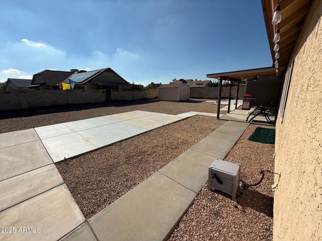 5535 W WILLOW Avenue, Glendale, AZ 85304