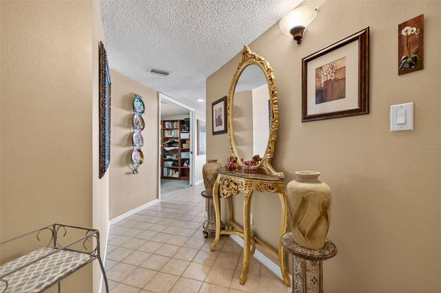 14820 14820 RUE DE BAYONNE APT 402, Clearwater, FL 33762